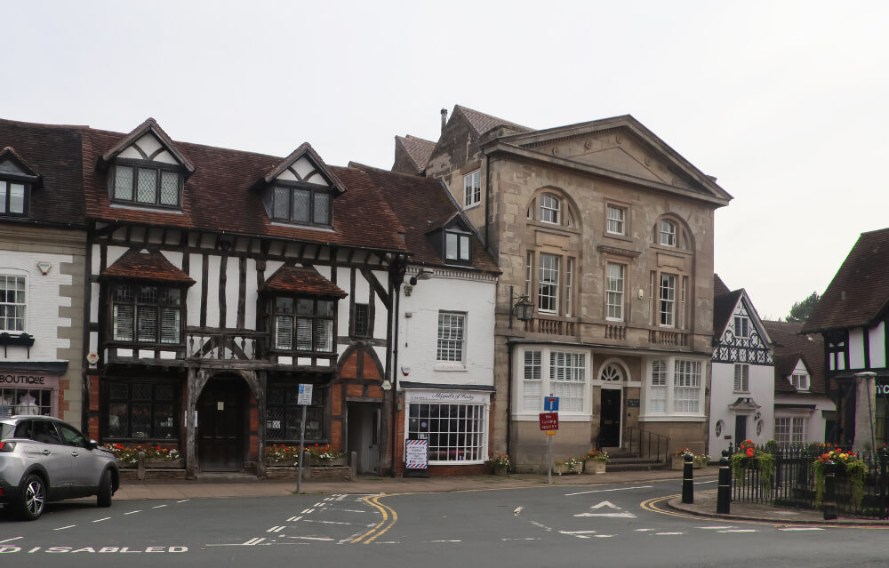 亨利因阿登(Henley-in-Arden)