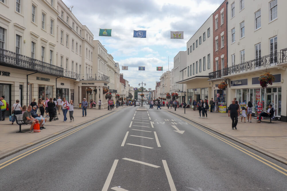 皇家利明顿温泉镇(Royal Leamington Spa)